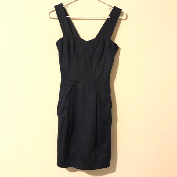 ✨ French Connection Sleeveless Mini Dress - Picture 2 of 7